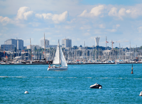 Port de Lorient dans le Morbihan