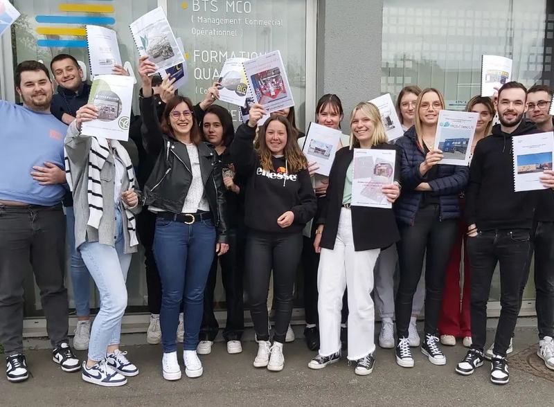 Photo étudiants Lodima Lanester pour la page "école Lanester"